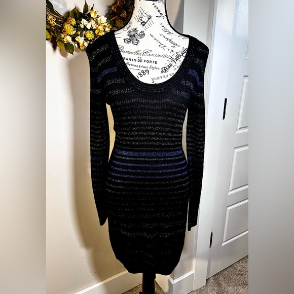 TRINA TURK Wool Colorful Metallic Stripe Bodycon Stretch Sweater Dress Sz S - Picture 2 of 12
